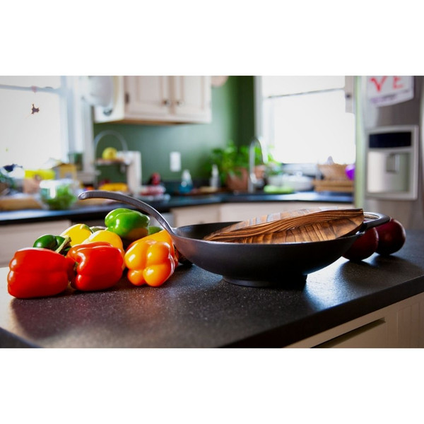 Mei Wok® Ceramic Coated Cast Iron Wok with Lid and Handle product image