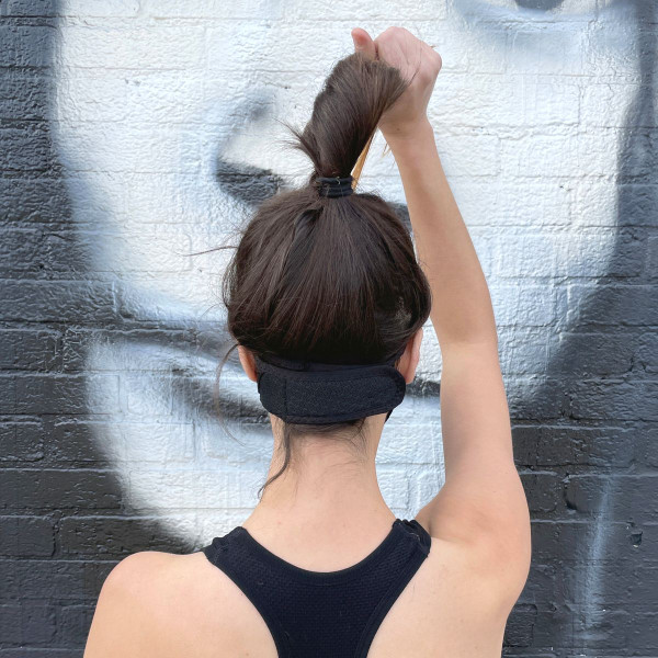 Performance Sports Face Mask with Activated Carbon Filter and Breathing Valves product image