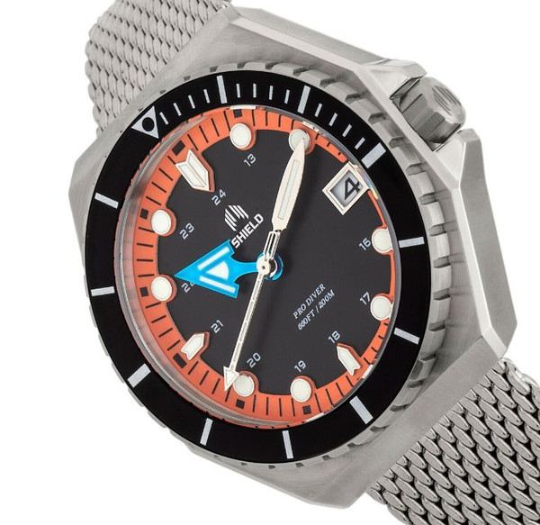 Shield Marius Bracelet Diver Watch with Date product image