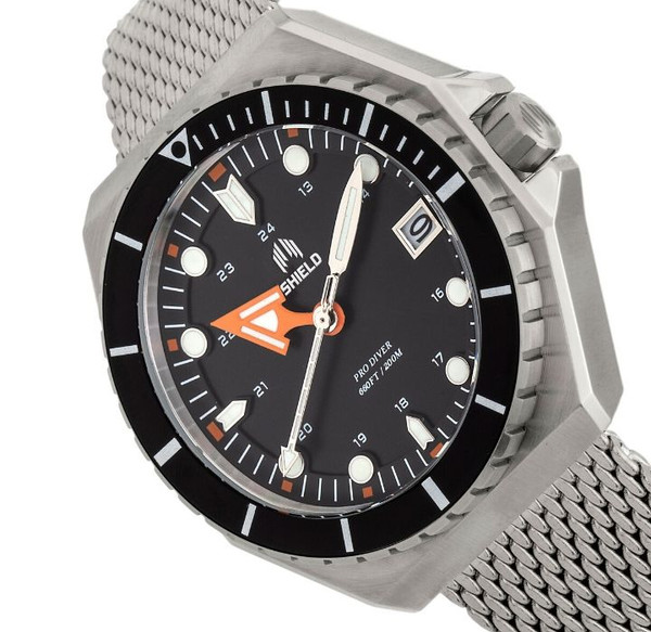 Shield Marius Bracelet Diver Watch with Date product image