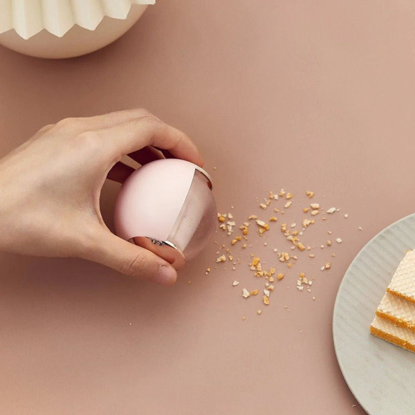 Washable Reusable Lint Remover Ball by Multitasky™ product image