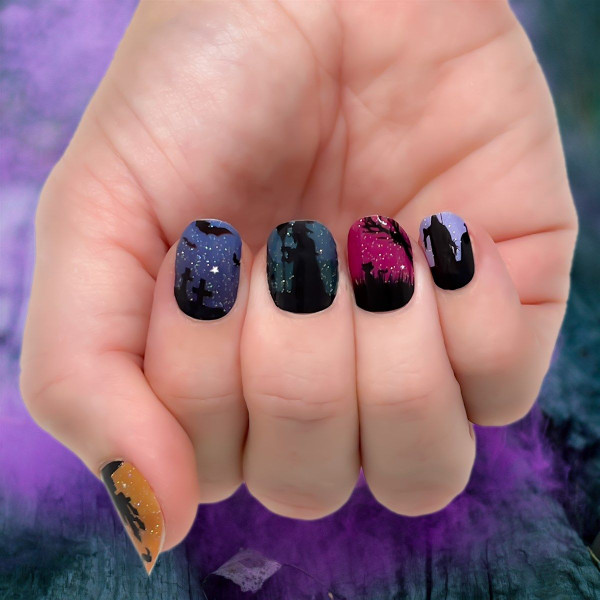 Halloween-Themed Nail Wraps product image