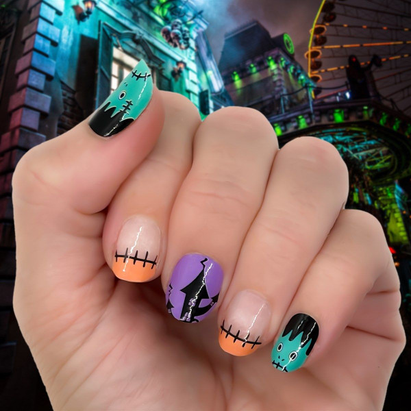 Halloween-Themed Nail Wraps product image