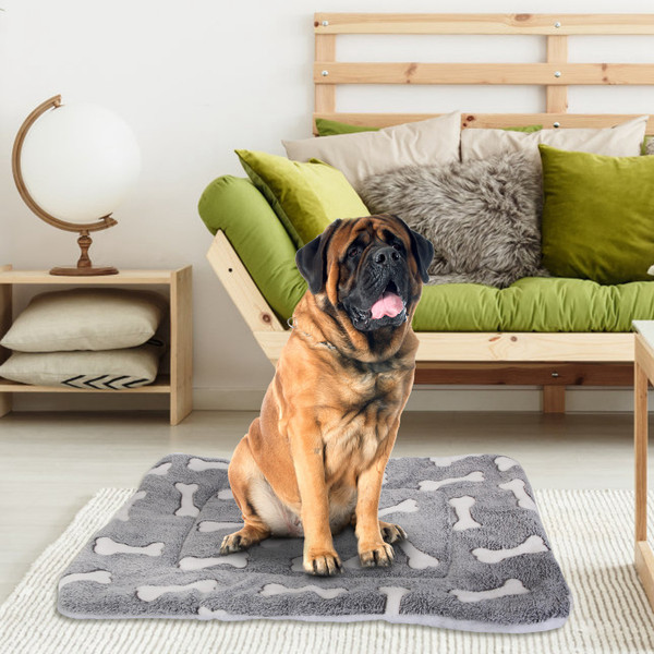 iMounTEK Dog/Cat Bed, Fleece Pet Crate Carpet, Reversible Pad, Water Resistant Medium