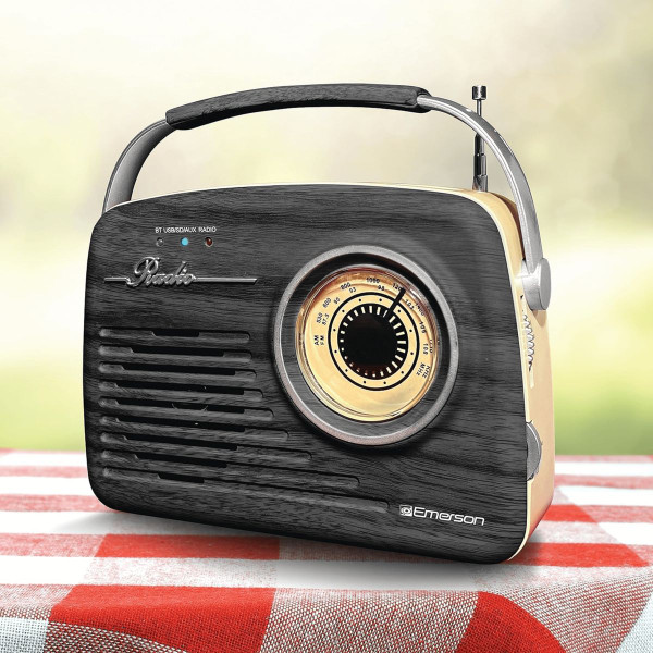 Emerson Portable Retro Radio with Built-In Rechargeable Battery product image