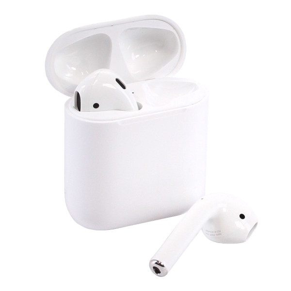 Apple AirPods 2 with Charging Case and MFI Cable product image