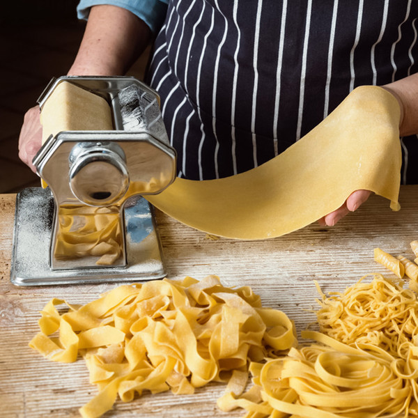 Todeco Pasta Maker, Stainless Steel Pasta Machine with 6 Thickness  Settings, Professional Dough Roller and Spaghetti Cutter for Fettuccine