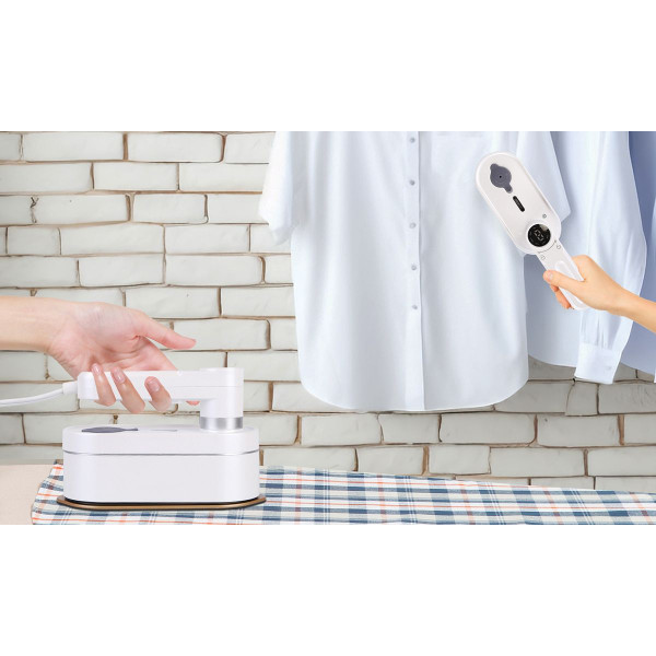 NewHome™ Fast Heating Portable Steamer product image