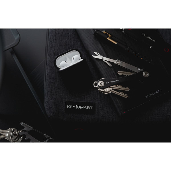 Urban Union AirPods Case by Keysmart® product image