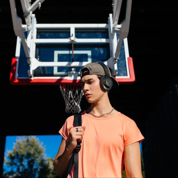 JBL Tune 720BT Wireless Over-Ear Headphones product image