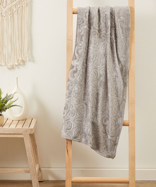 Soft Dama 50 x 60-Inch Embossed Plush Throw Blanket product image