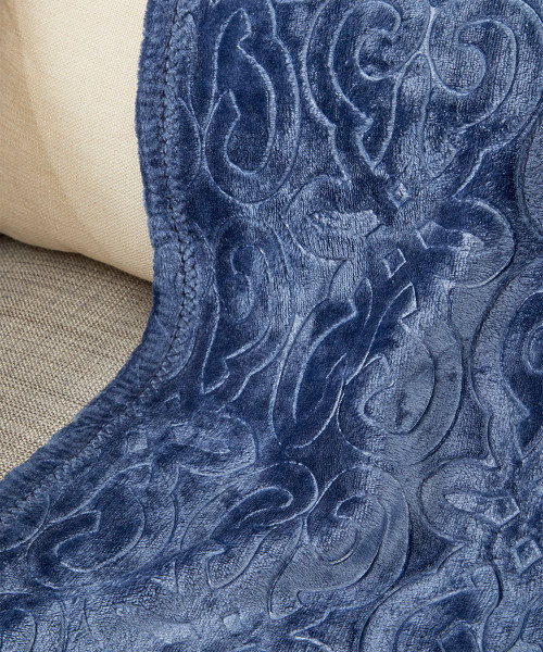 Soft Dama 50 x 60-Inch Embossed Plush Throw Blanket product image
