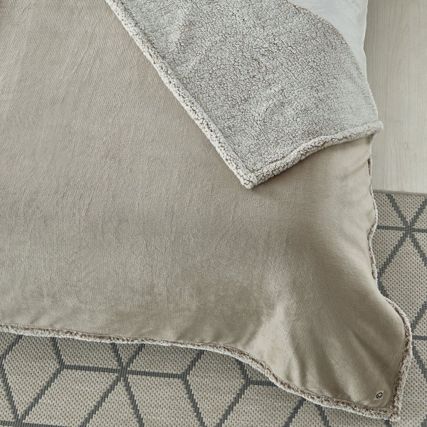 Zakary Flannel Reversible Heathered Sherpa Throw Blanket product image