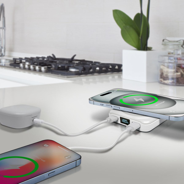 PowerMag Pro Wireless Charging Battery and Desktop Stand product image