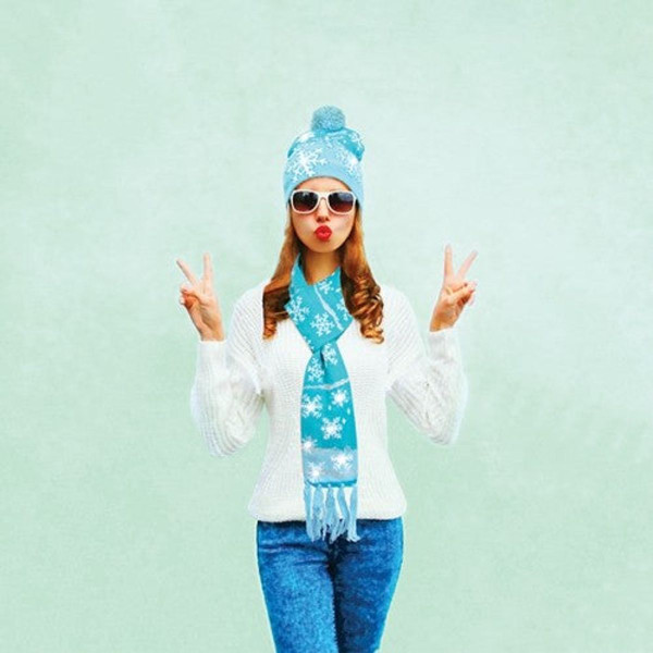 LED Snowflake Knit Hat product image