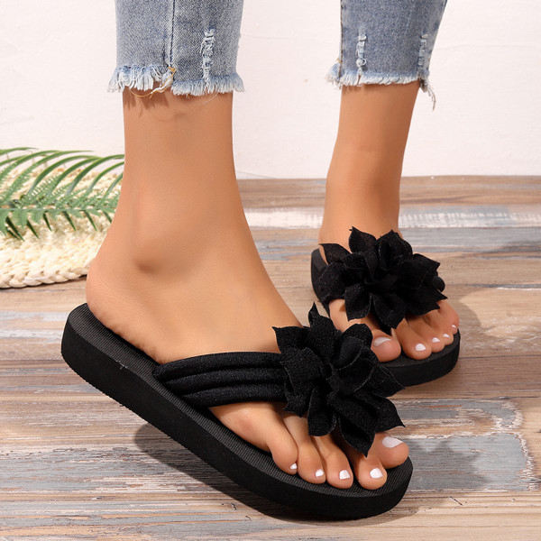 Women's Flower Flip-Flop Sandals product image