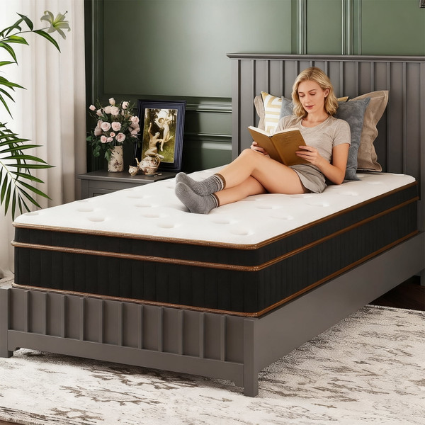 Gel Memory Foam Innerspring Mattress product image