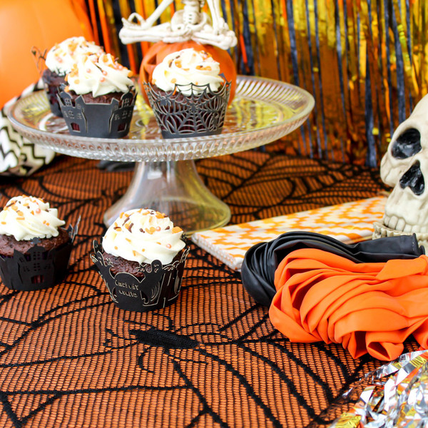 Halloween Party in a Bag with Balloons, Treat Bags, and More product image