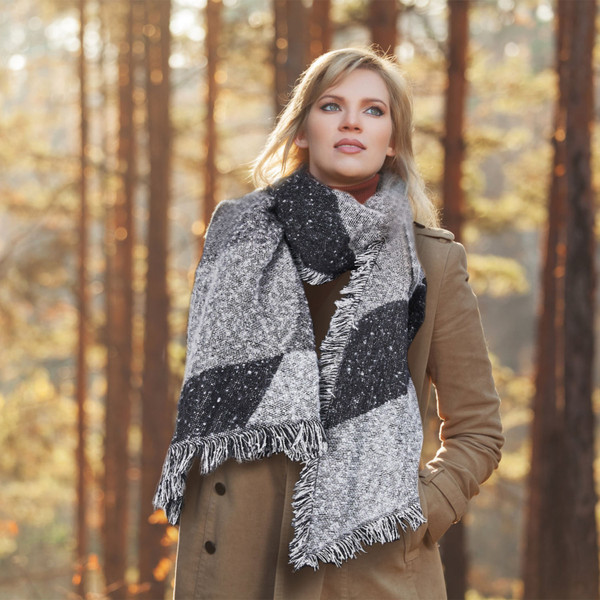 N'Polar™ Women's Knitted Winter Scarves product image