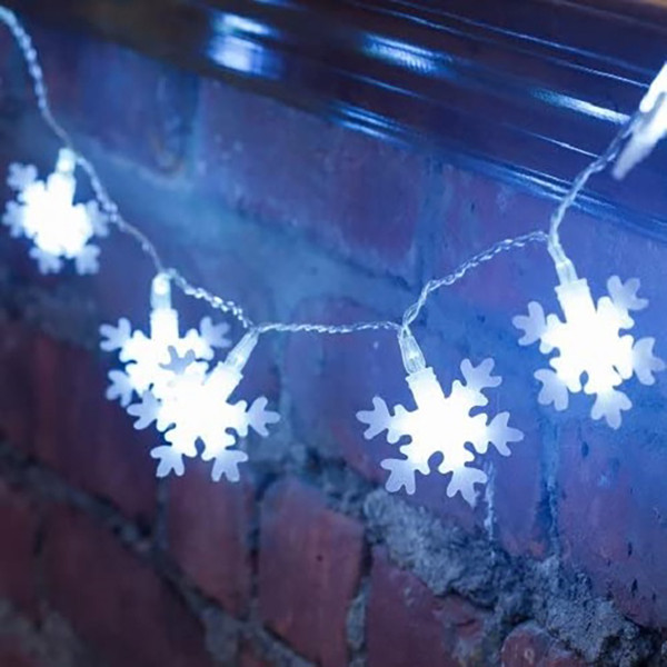  Battery-Operated Winter Snowflake or Christmas Tree String Lights product image