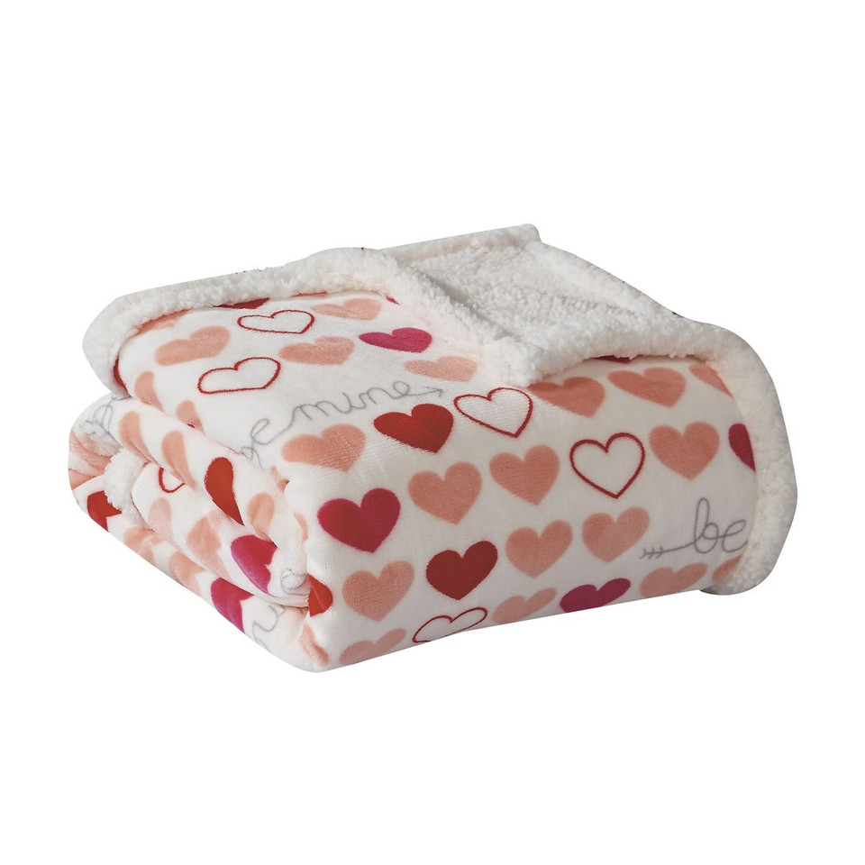 Heart-Themed Sherpa 50 x 60-Inch Throw Blanket product image