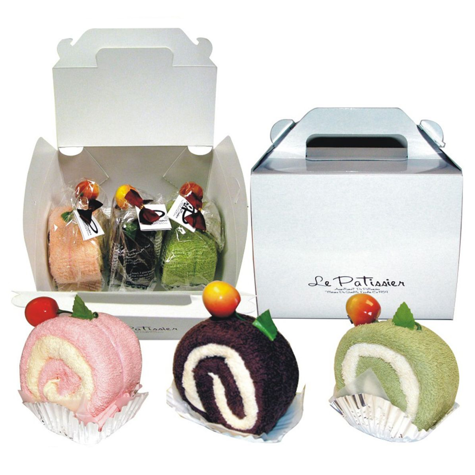 Le Patissier™ Dessert-Themed Towel with Fruit Magnet (2-Pack) product image