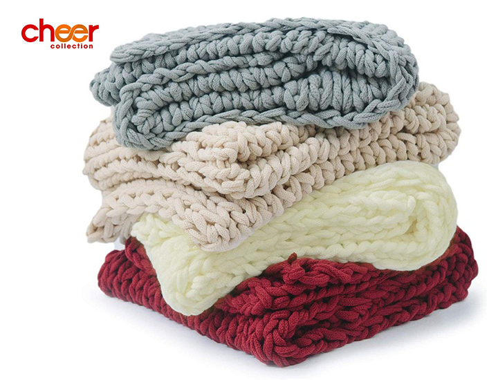 Cheer Collection Chunky Cable Knit Throw Blanket  product image
