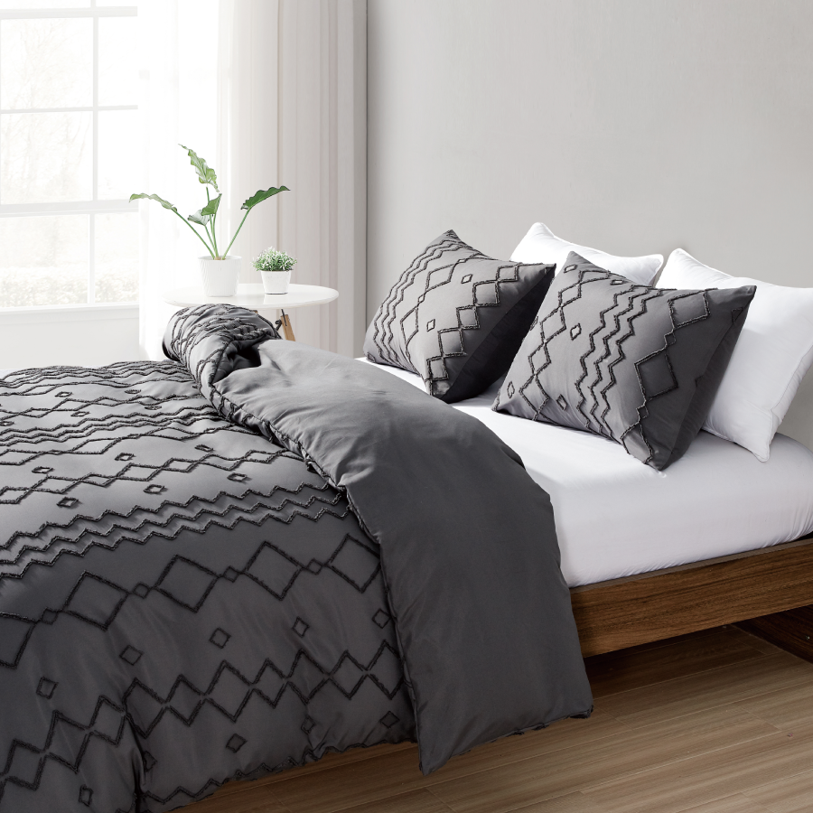2,000-TC 3-Piece Tufted Duvet Cover Set by Bibb Home® product image