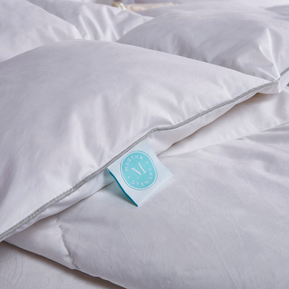 Martha Stewart® 240-Thread-Count White Feather and Down Comforter product image