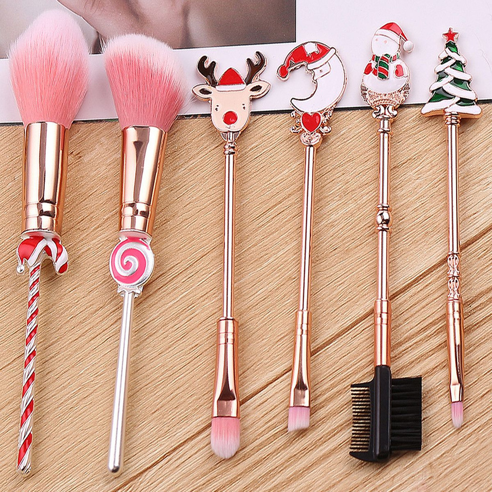 Christmas Fun Makeup Brush Set with Storage Pouch (6-Piece) product image