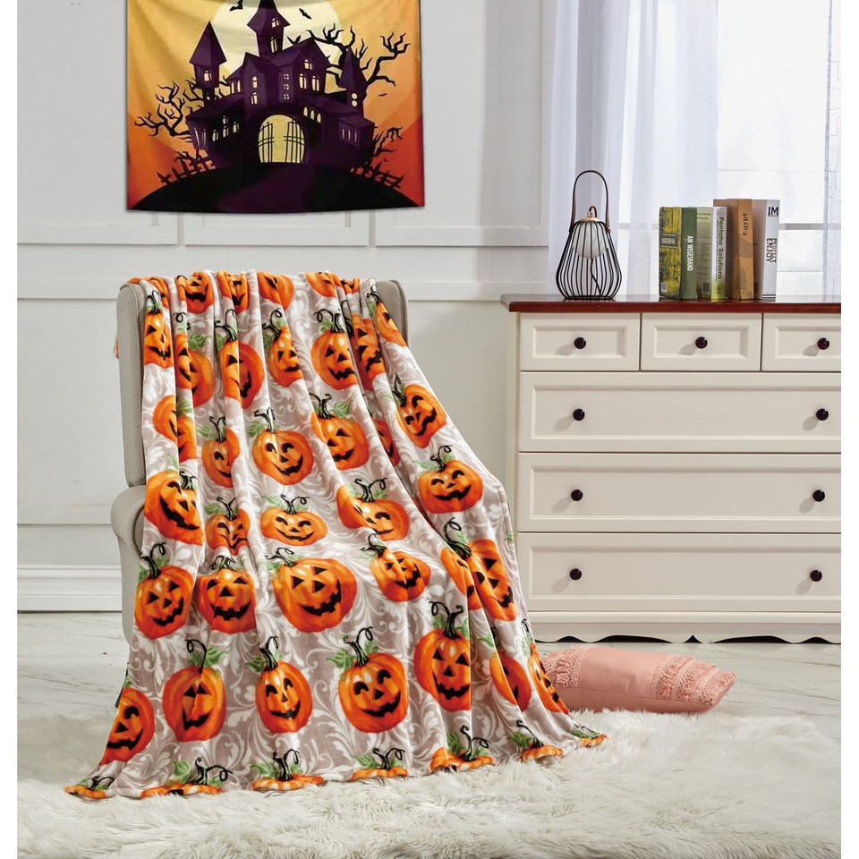 Halloween 50 x 60 Throw Blankets product image