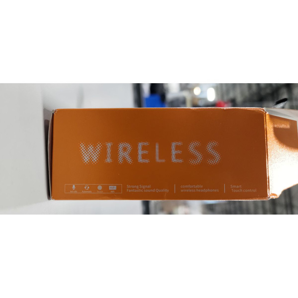 Noise Cancelling Bluetooth Earbuds product image