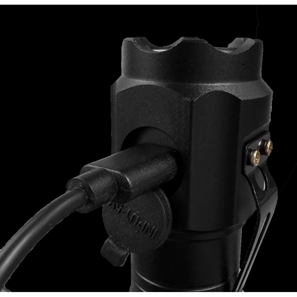 UltraBeam Rechargeable Flashlight product image