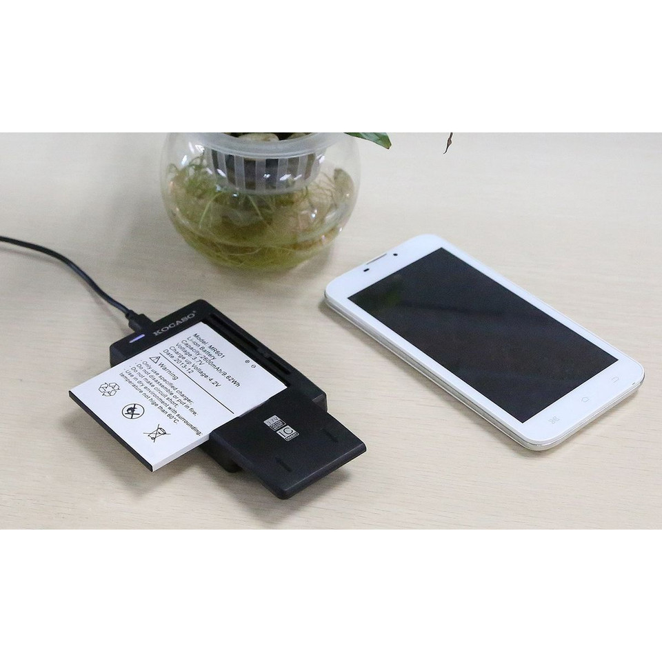 Kocaso® 3.7V Camera/Android Phone Battery Charger product image