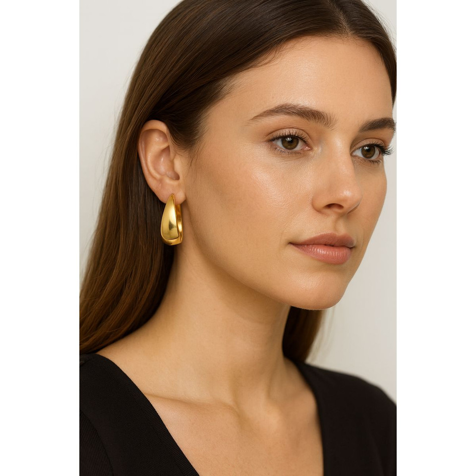 Gold-Plated Tapered Hoop Earrings product image