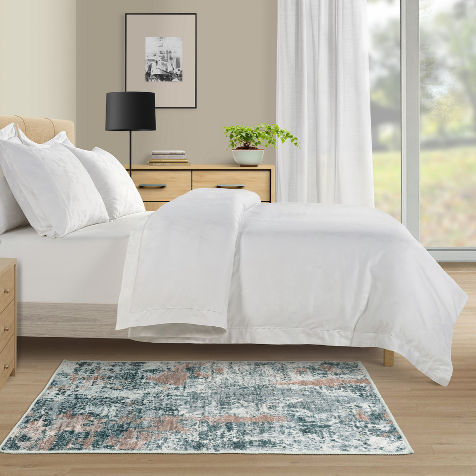 Kathy Ireland Soft Brushed Flannel Washable Rug product image