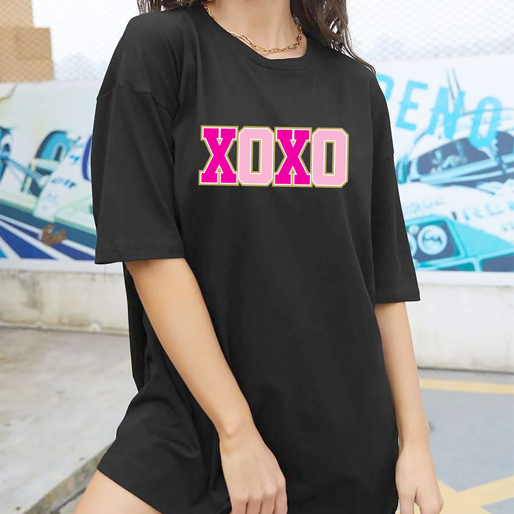 Women's Oversized Valentine's Day T-Shirts - Pink XOXO - Black / 2XL