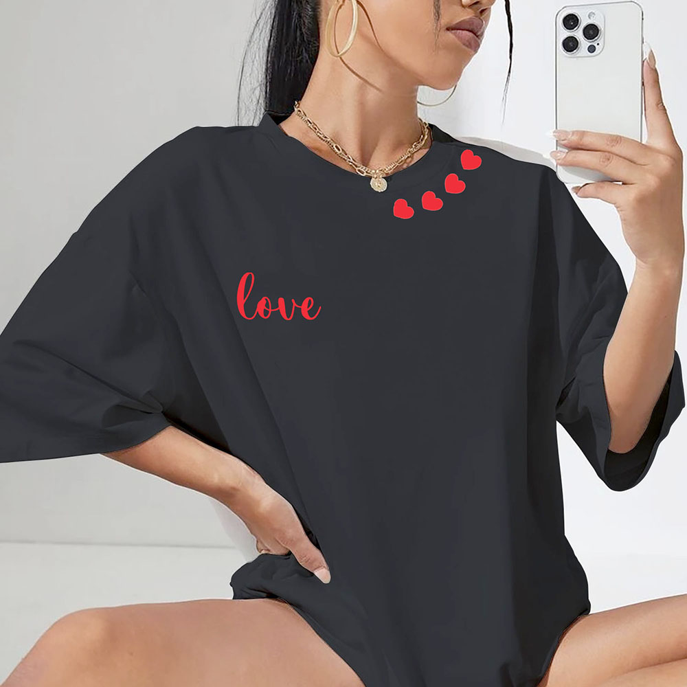 Women's Oversized Valentine's Day T-Shirts - Love Four Hearts - Black / 2XL