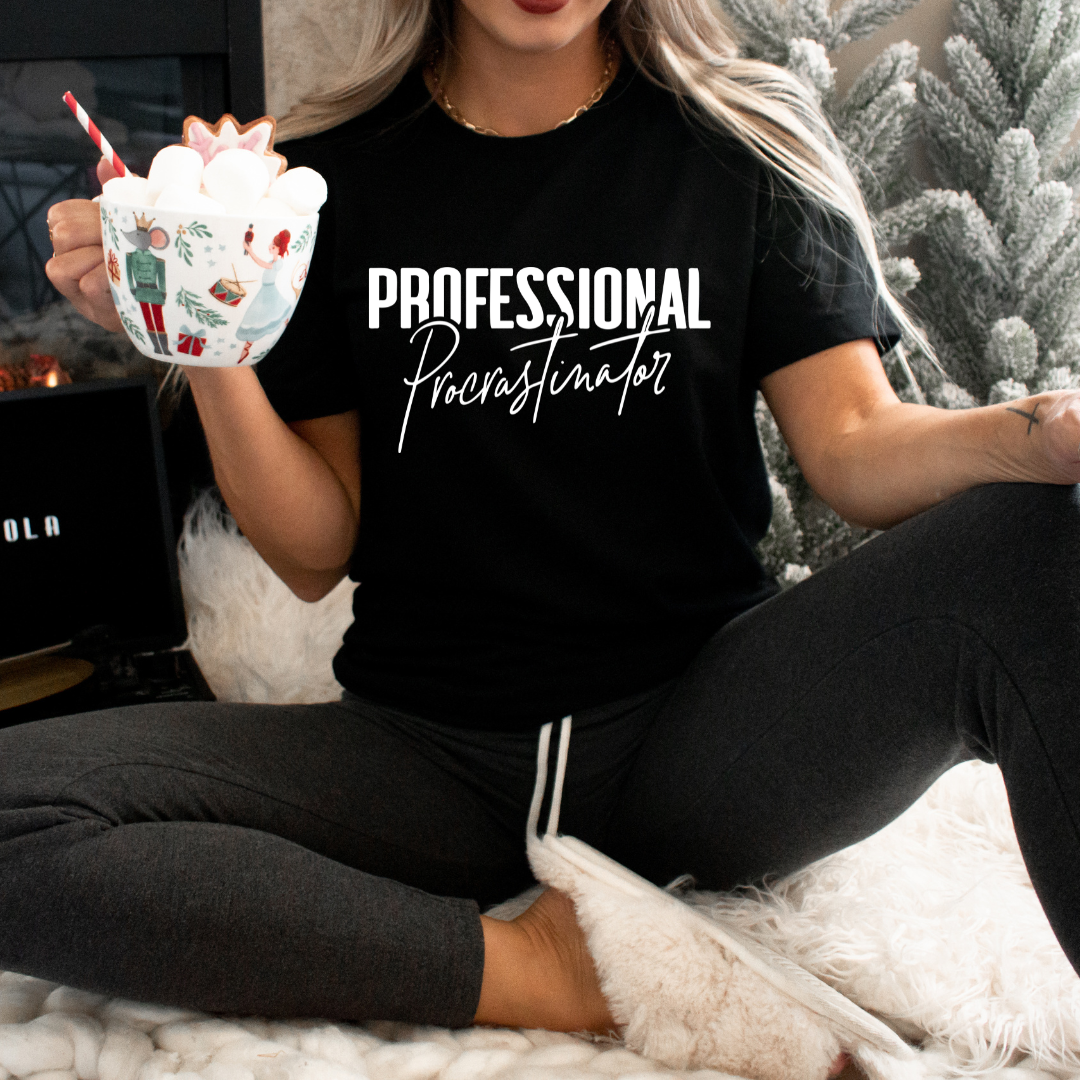Unisex 'Professional Procrastinator' Graphic T-Shirt - 3XL / Black