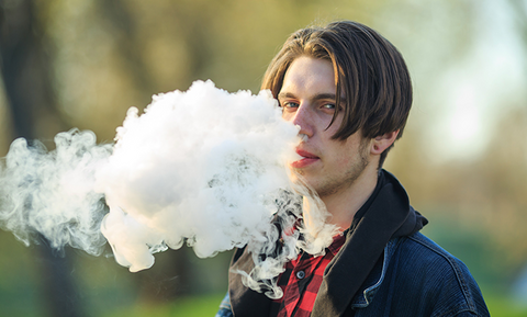 Gen Z Vaping - Why are disposable Vapes So Popular - UK Vape World