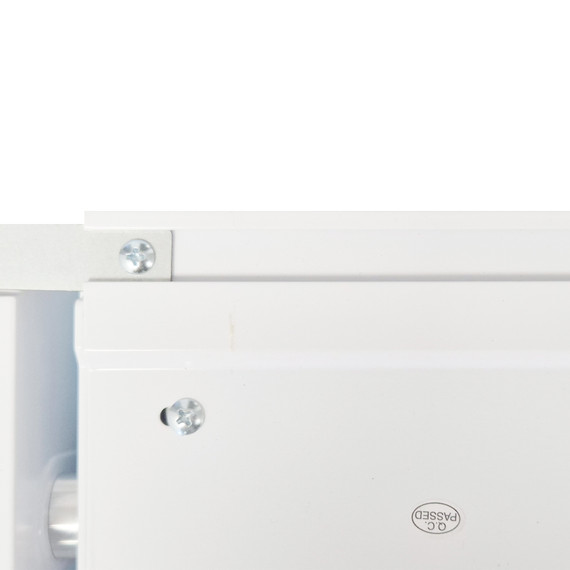 GRADE A - 1800W White Ionis non Remote