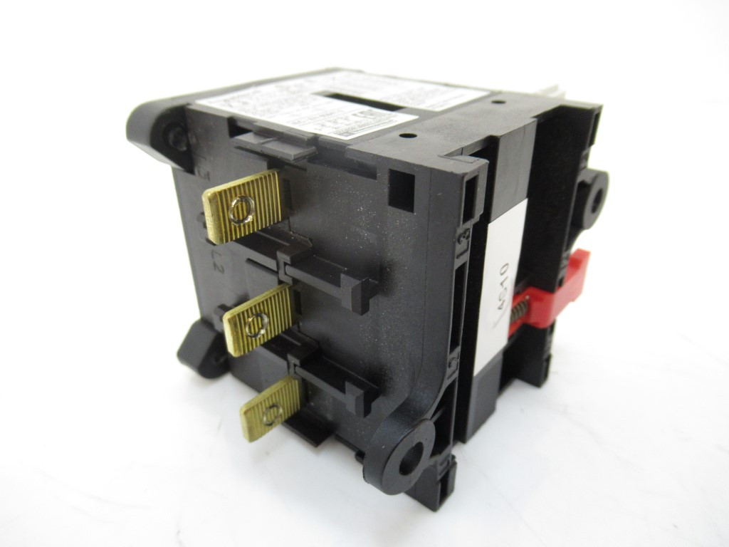 AC-21A/ IEC/EN 60947-3 V 02 SCHNEIDER ELECTRIC DISCONNECT SWITCH - PCM ...