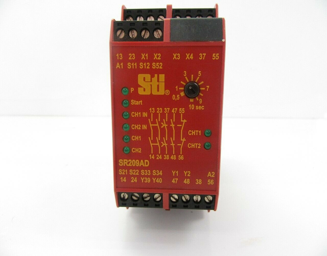 SR209AD01 STI , SAFETY RELAY MODULE 24VAC/DC 50/60Hz. (used tested