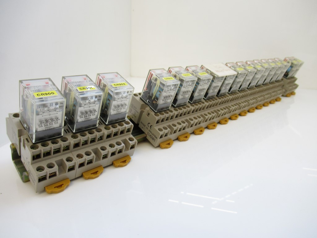 MY4N-D2 MY4ND2 OMRON RELAYS WITH VARIOUS BASES LOT OF 17 - PCM SURPLUS ...