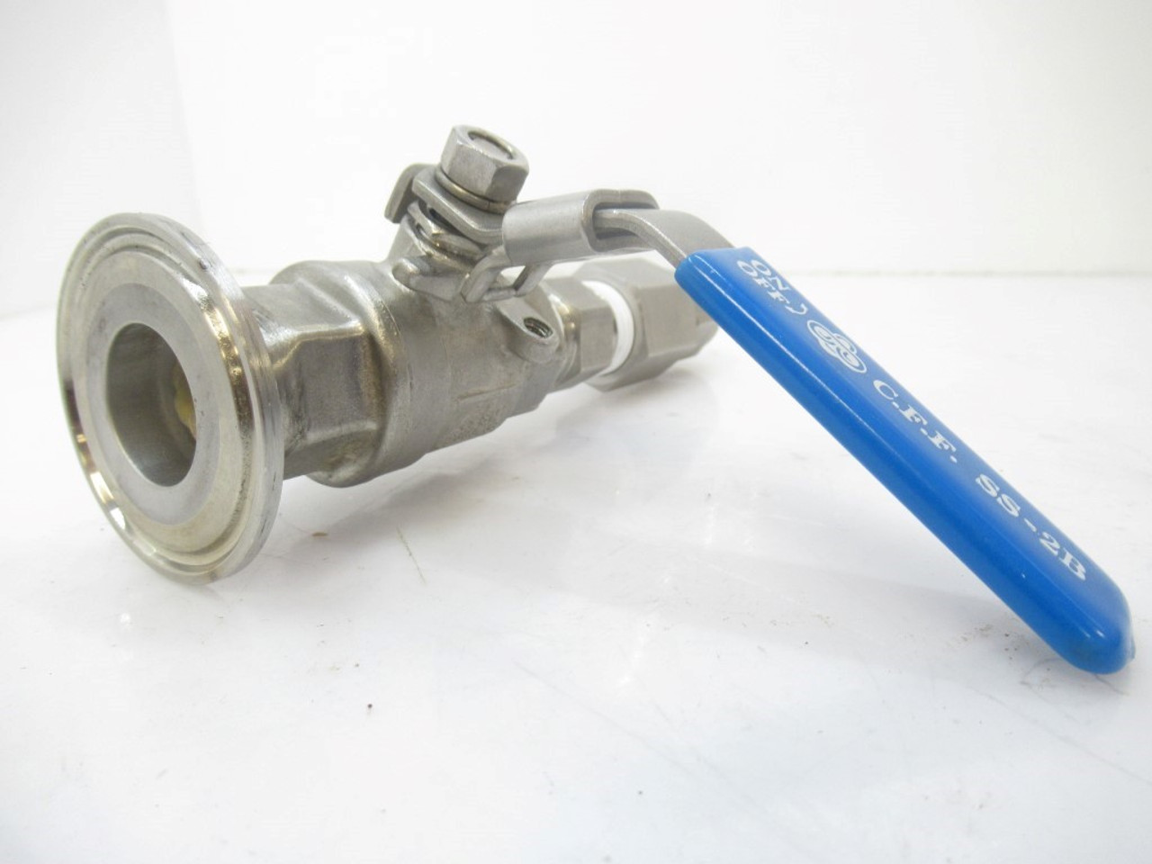 C.F.F. SS -2B CF8M 1/2" Stainless Steel Ball Valve 2000 WOG W/ Flanged ...