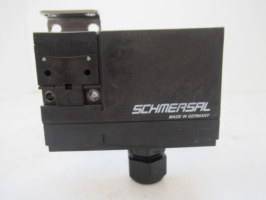 Interruttore Di Blocco Di Sicurezza Schmersal AZM 170-02ZRK | 24V Ac/dc - Nuovo