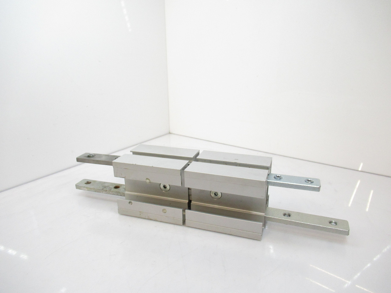 Flexlink XLCH 5 V Articulated Beam Section - PCM SURPLUS WORLD