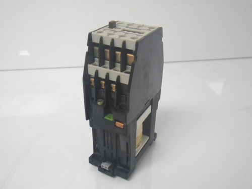 3TB 4017-0B 3TB40170B Siemens Contactor (Used and Tested)