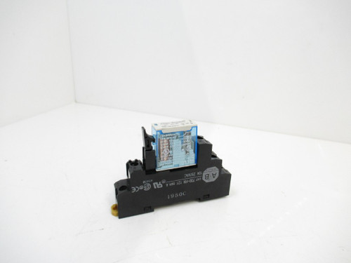 Allen Bradley 700-HN121 Relay Socket W/ 700-HK36Z24 Relay