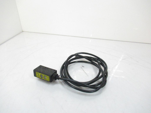 Omron E3S-DS10B4 Photoelectric Sensor With 48 Inch Cable